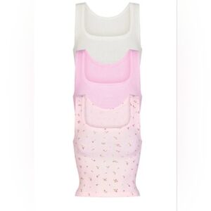 Skims Cropped Limited Edition Tanktops